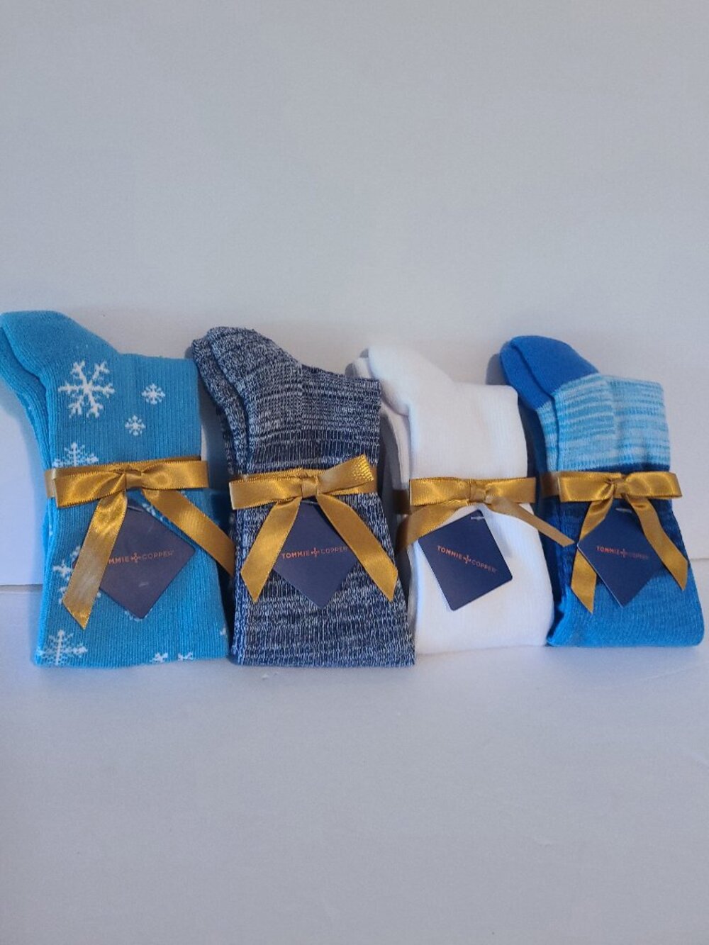 TOMMIE COPPER HOLIDAY OVER-THE-CALF COMPRESSION SOCK SET -CHRISTMAS DENIM -4PAIR